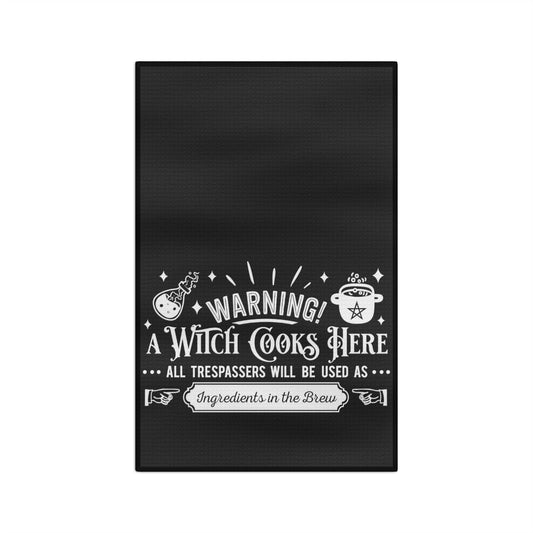 Warning A Witch Cooks Here Black Tea Towel - Witchy Kitchens